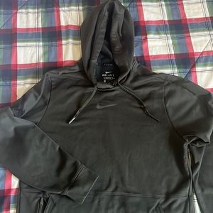 Nike Pro Men’s Small Olive Green